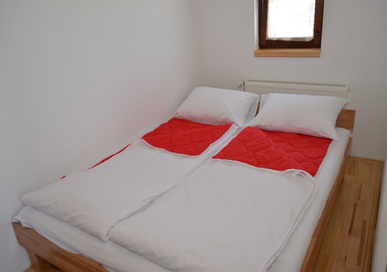Konoba Ognjiste Bed & Breakfast Sokolac  Eksteriør bilde