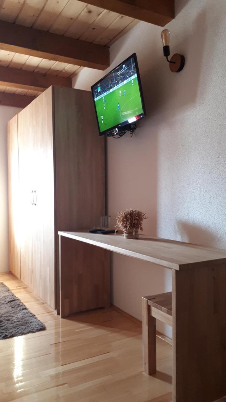 Konoba Ognjiste Bed & Breakfast Sokolac  Eksteriør bilde