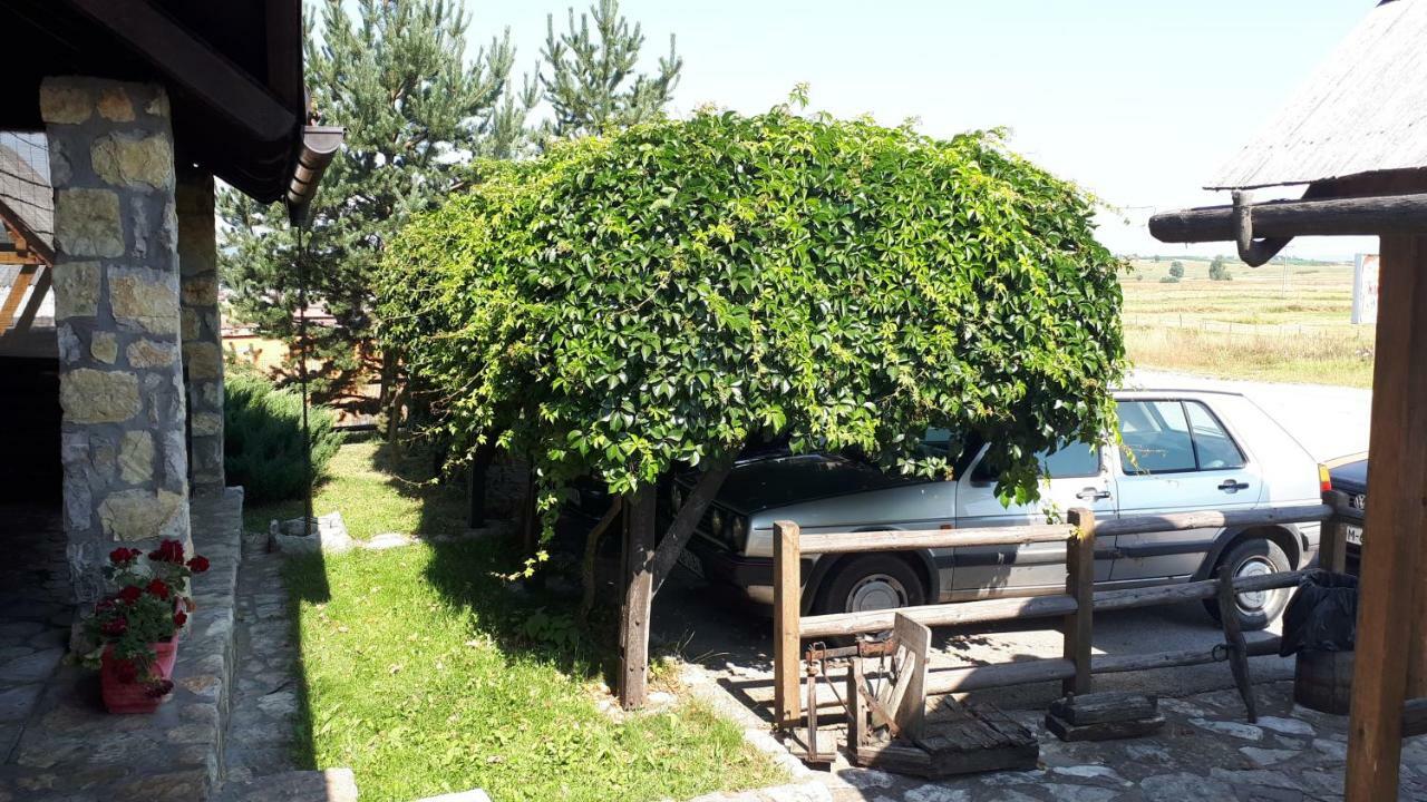 Konoba Ognjiste Bed & Breakfast Sokolac  Eksteriør bilde
