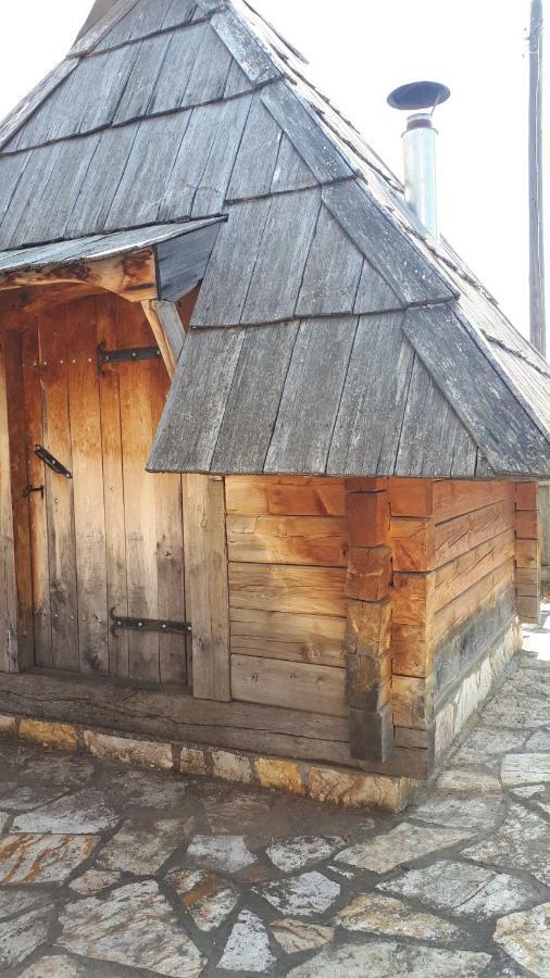 Konoba Ognjiste Bed & Breakfast Sokolac  Eksteriør bilde