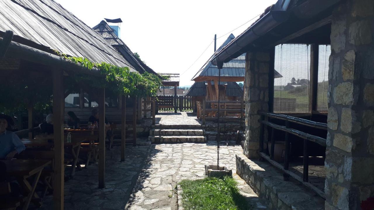 Konoba Ognjiste Bed & Breakfast Sokolac  Eksteriør bilde