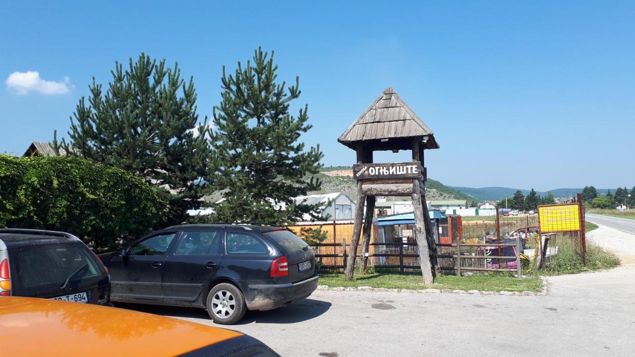 Konoba Ognjiste Bed & Breakfast Sokolac  Eksteriør bilde